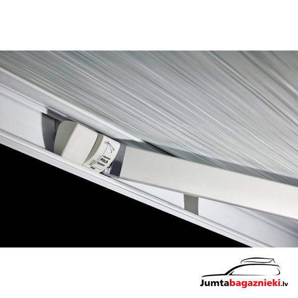 thule-omnistor-5200-3-52x2-50-roof-racks